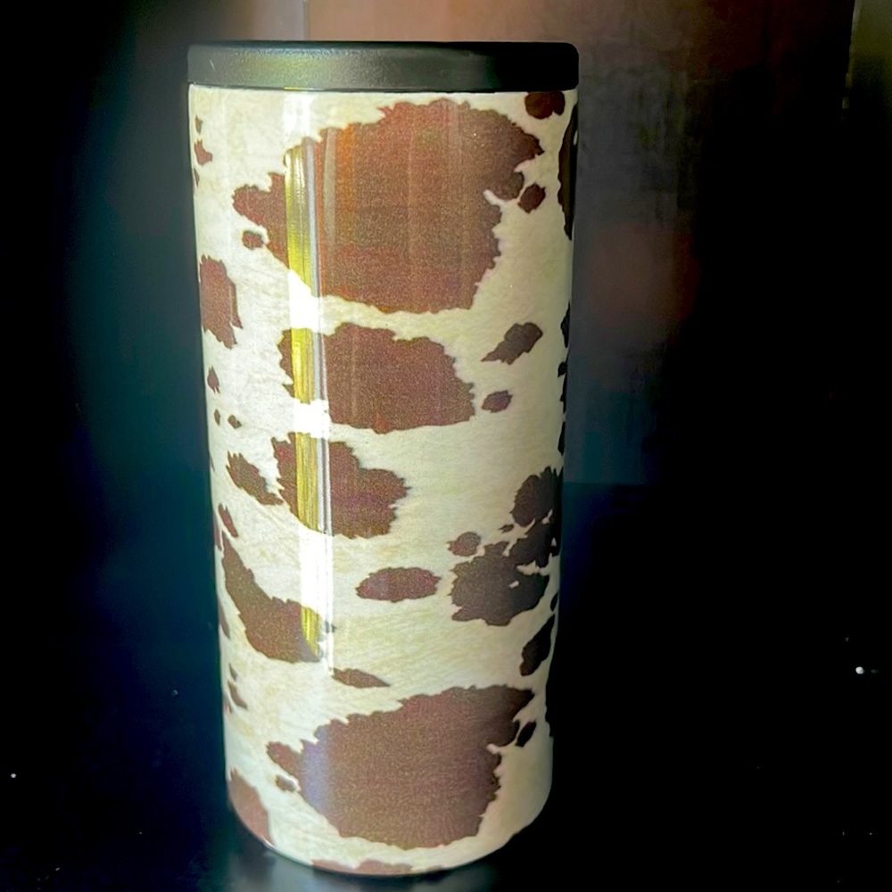 Cow hide skinny can koozie
